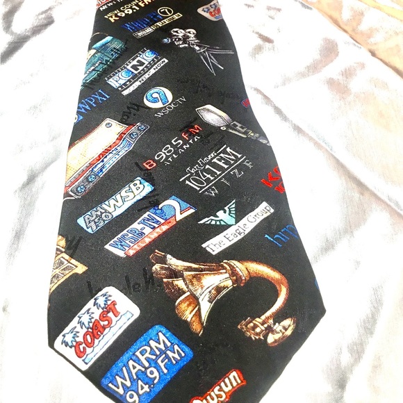 1995 Nicole Miller Black Blue Green Red White Radio Station Party Necktie - Picture 2 of 4
